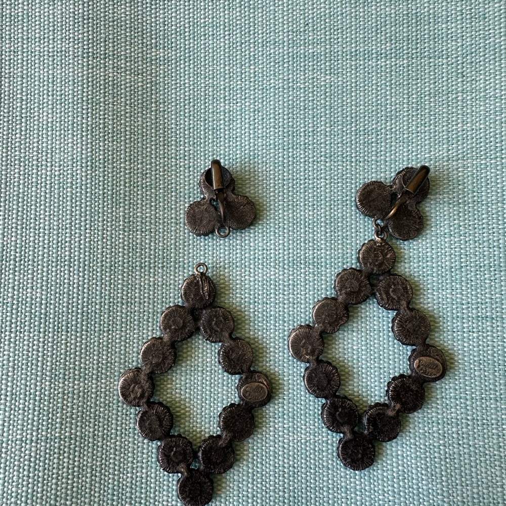 Mod earings - Picture 3 of 3